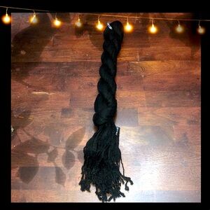 ❄️🧣NWOT Black Kirra Women’s Scarf🧣☃️